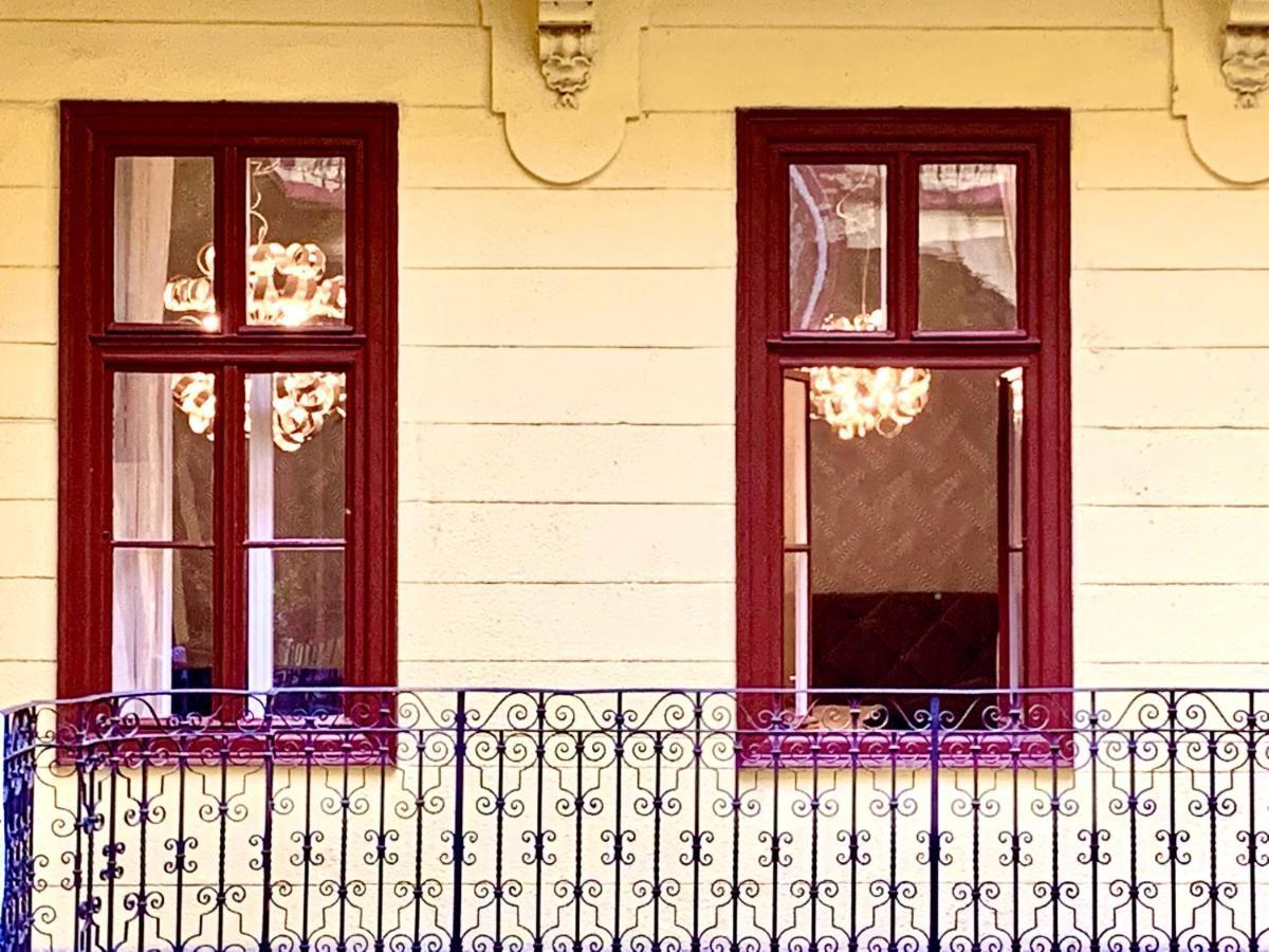 Free Garage Parking, Ac And Bikes In The Downtown Apartment Budapest Exterior photo